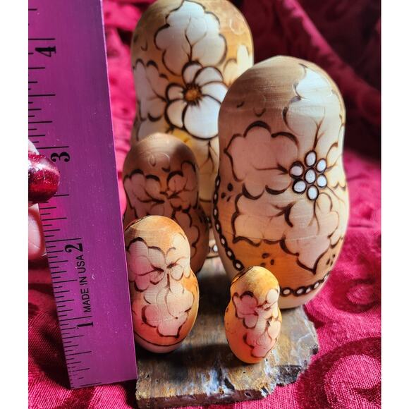 Vintage Russian Matreshka Birch Wooden Nesting Doll Hand, Set of 5 - Picture 6 of 10